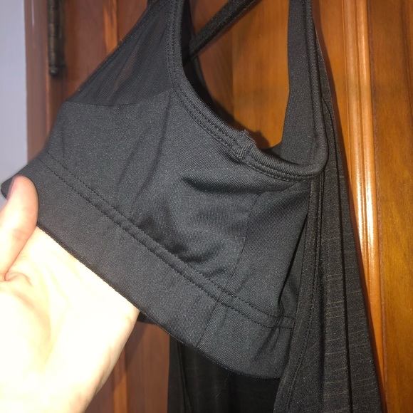 NWOT H&M Workout Top w/ Built-in Sports Bra - Picture 6 of 6